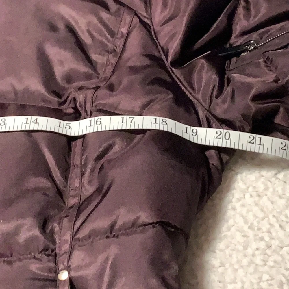 St. John’s Bay Ladies Puffer Coat with Fur Around the Hood, Like New